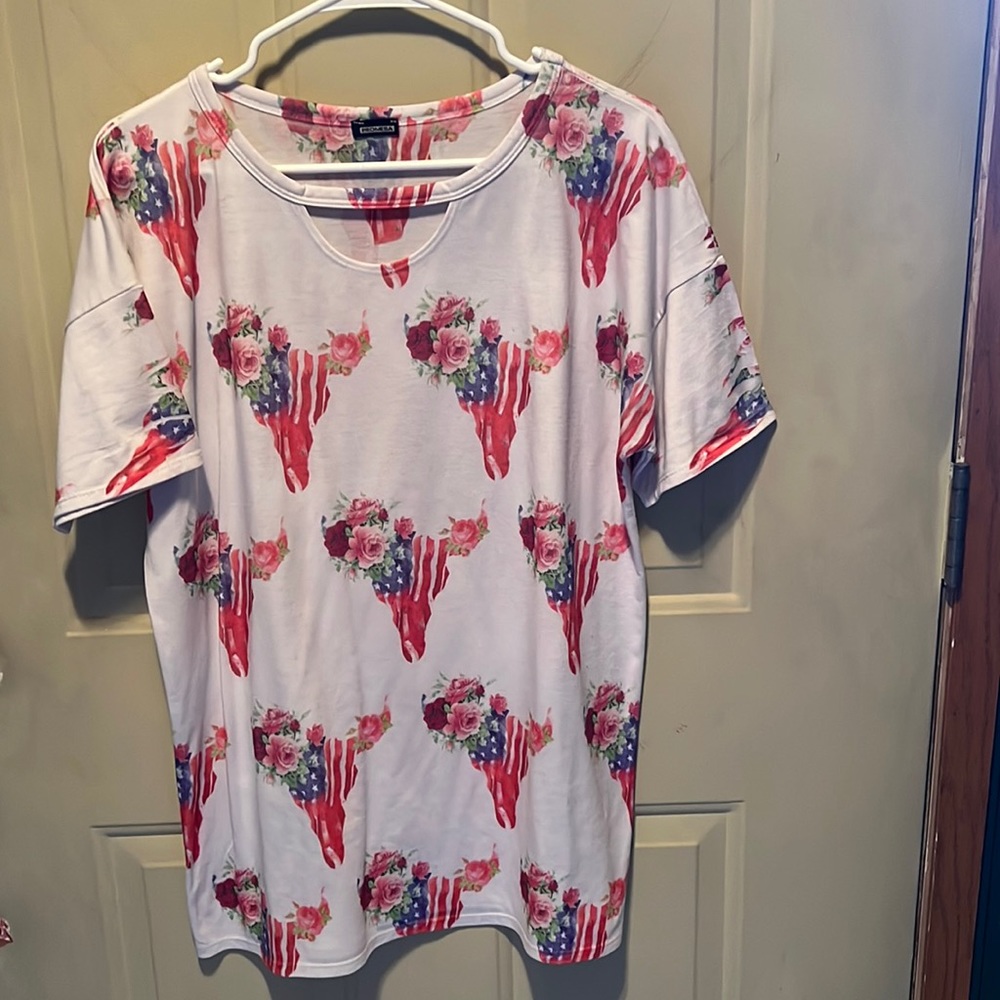 Patriotic/Western t-shirt, short sleeved.